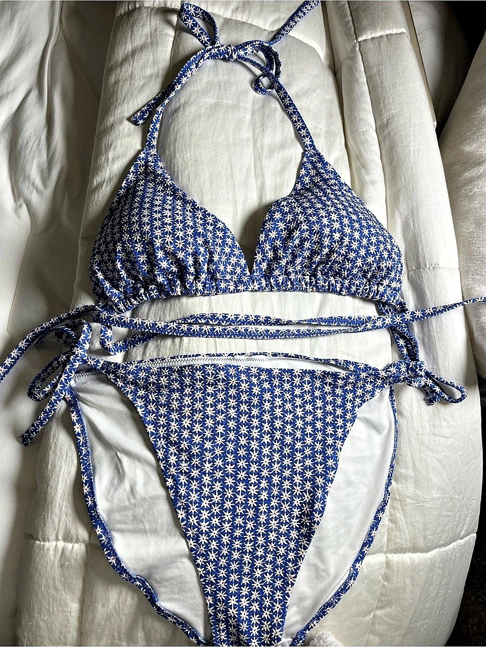 OLD NAVY Floral Bikini Set in Blue & White